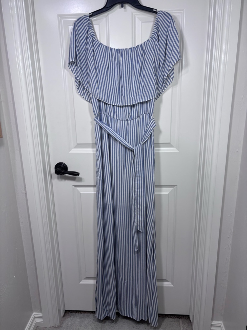 Alice + Olivia Grazi Off Shoulder Maxi Dress Side Slits Striped Blue White 10